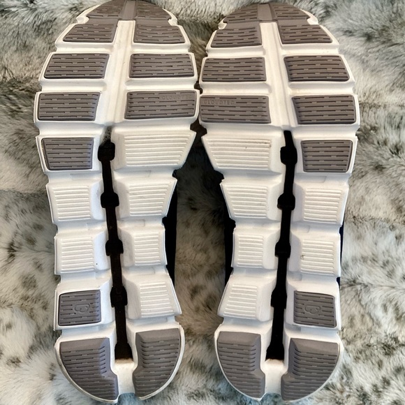 On Running Cloud 5 Combo  NWOT - Picture 4 of 7